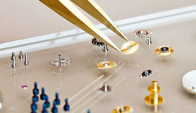 重庆江诗丹顿指定维修门店打开表壳